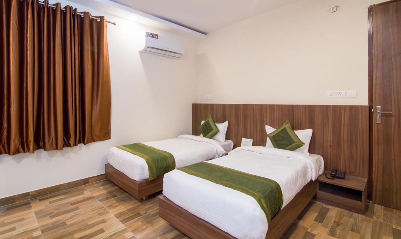 Treebo Trend Bipin International Hotel Lucknow Exterior foto