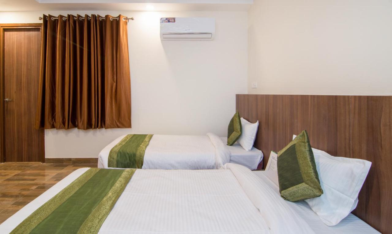 Treebo Trend Bipin International Hotel Lucknow Exterior foto