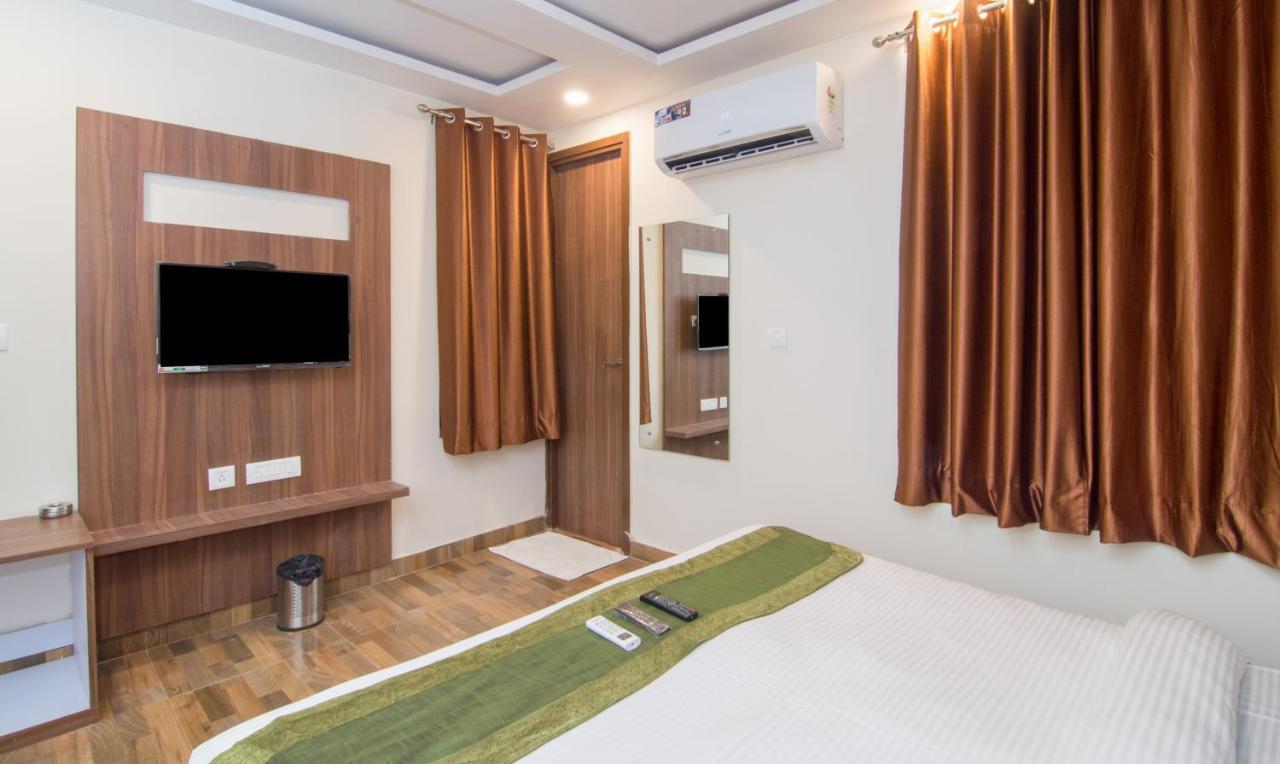 Treebo Trend Bipin International Hotel Lucknow Exterior foto